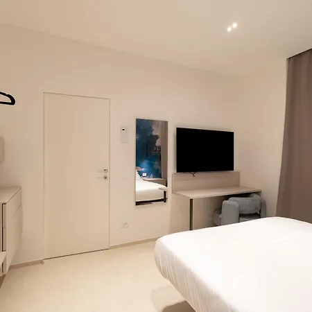 Solymar By Monholiday Apartament *